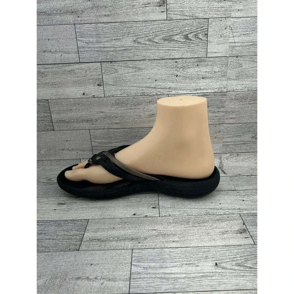 Clarks‎ Cloudsteppers Arla Kaylie Women Size 7 Black Pewter Flip Flop Sandals